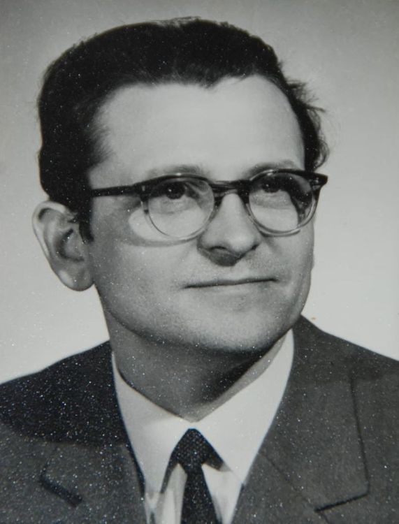 Elhunyt Palotai István, iskolánk volt igazgatója